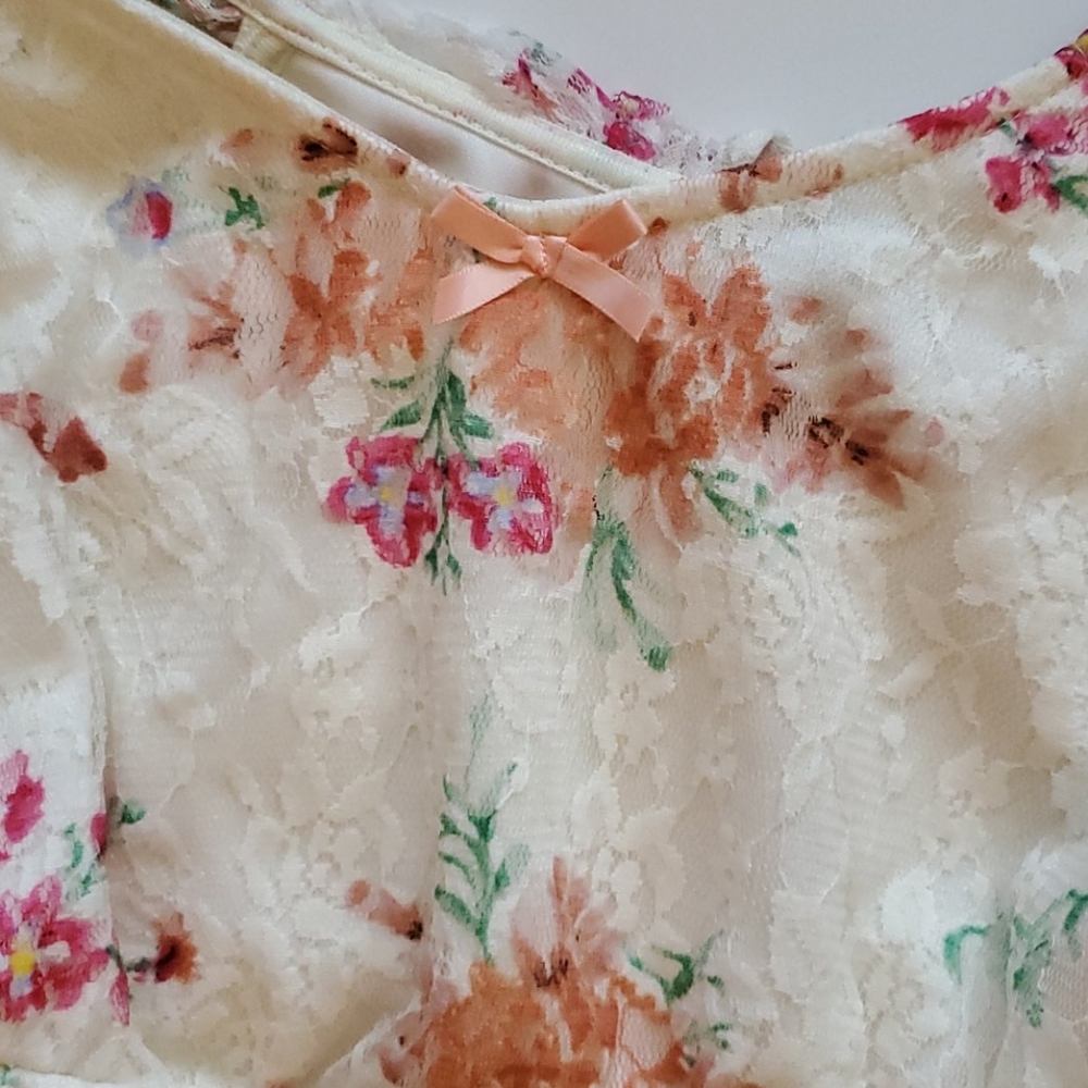 D-Signed Girls M (10-12) Floral Dress - Picture 2 of 6